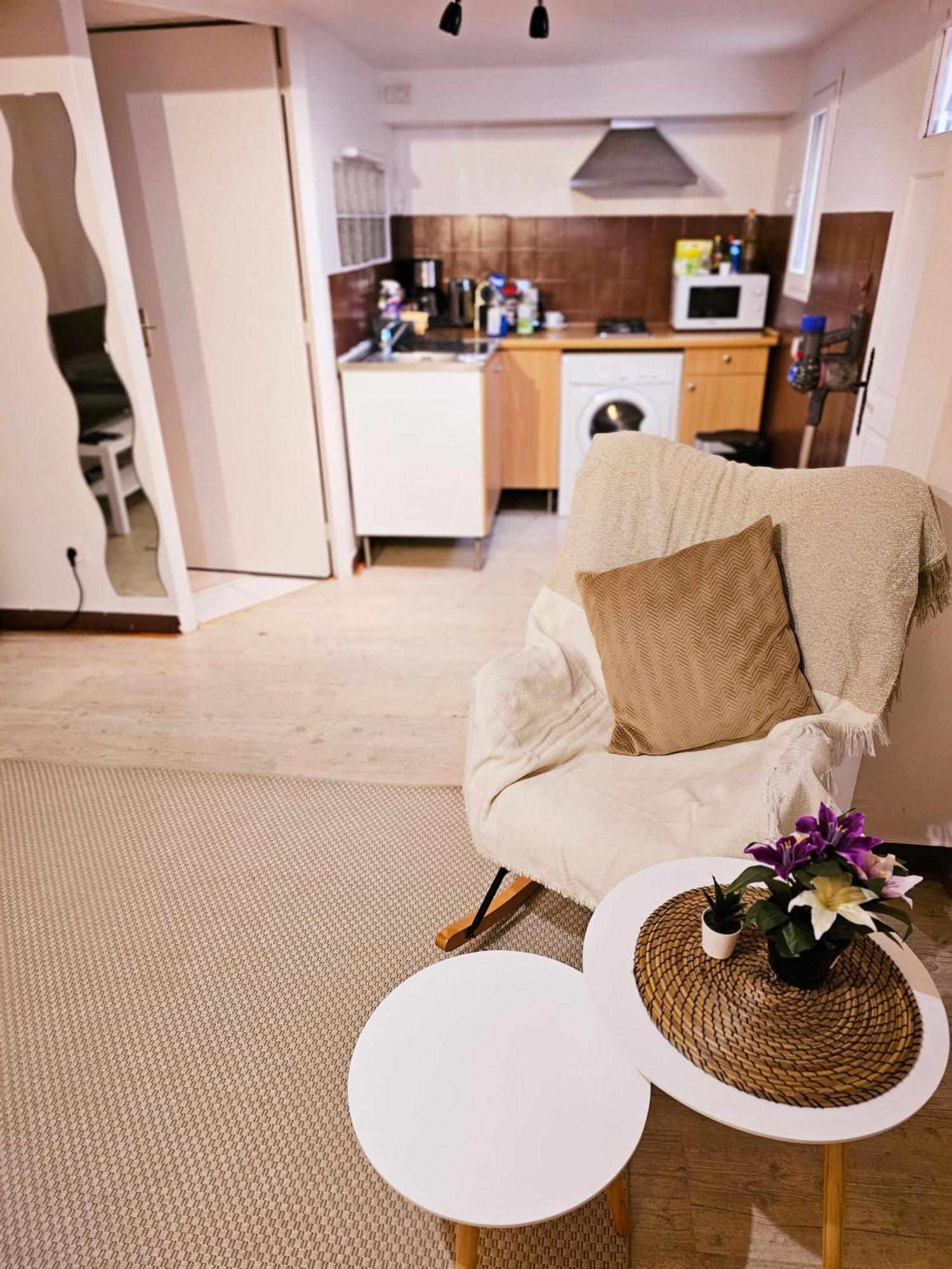 Appartement A Proximite De La Gare Du Rer B Le Guichet ,paris Saclay Orsay